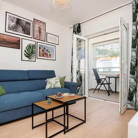 1 Bedroom Beautiful Apartment In Baska Voda Bagian luar foto